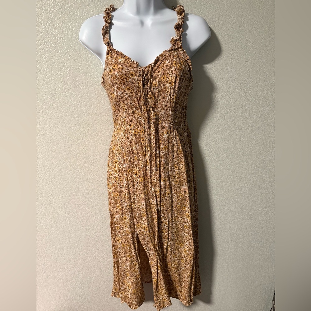 Chic Floral Midi Dress in Brown